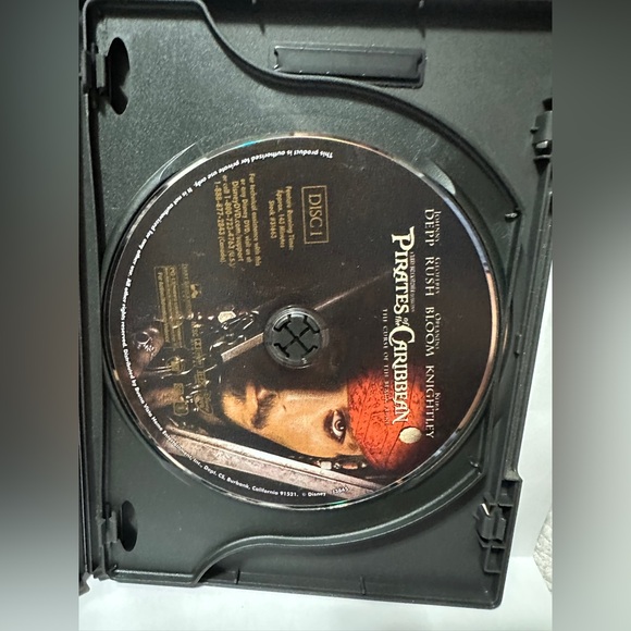 Set Sail with Pirates of the Caribbean: The Curse of The Black Pearl - Picture 3 of 4